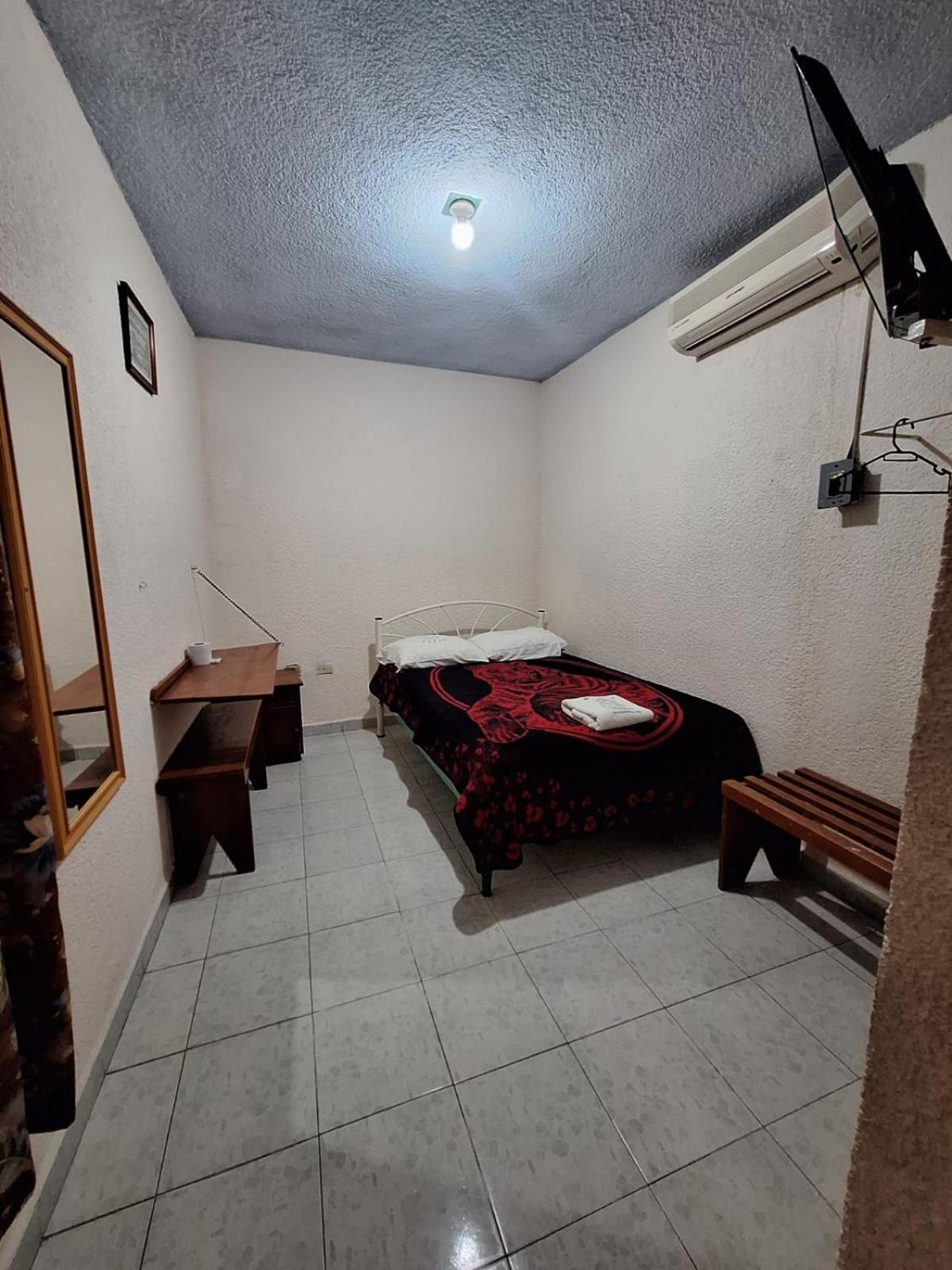 Hotel Carmelitas 42 Villahermosa Kültér fotó